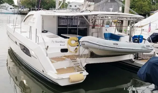 Slide: The Image of Catamaran Leopard Owners Version 2015 - 0