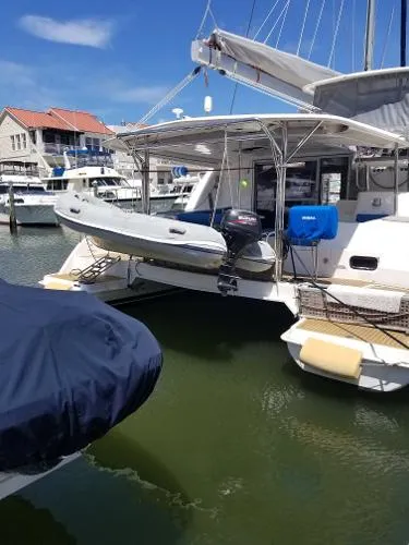 Slide: The Image of Catamaran Leopard Owners Version 2015 - 1