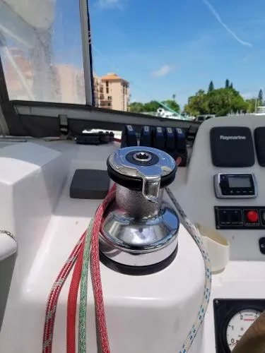 Slide: The Image of Catamaran Leopard Owners Version 2015 - 4