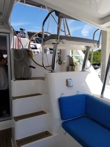 Slide: The Image of Catamaran Leopard Owners Version 2015 - 7