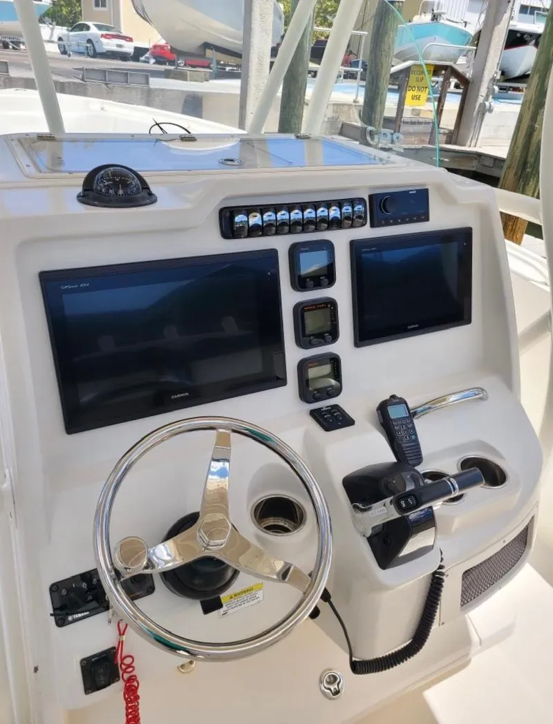 Slide: The Image of Sailfish 290 CC 2015 - 8