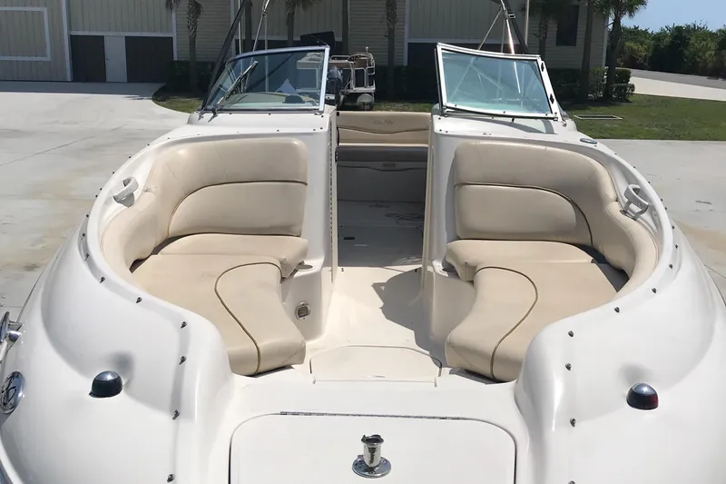 Slide: The Image of Sea Ray 240 Sundeck 2001 - 3