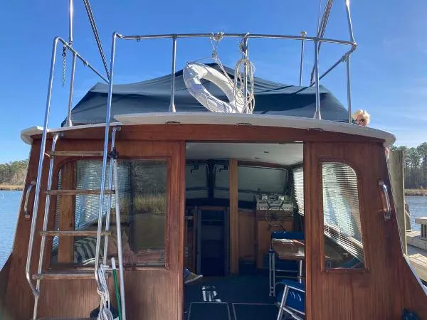 Slide: The Image of Chris-Craft Corinthian 1967 - 2
