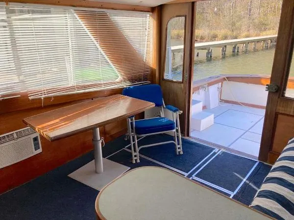 Slide: The Image of Chris-Craft Corinthian 1967 - 5