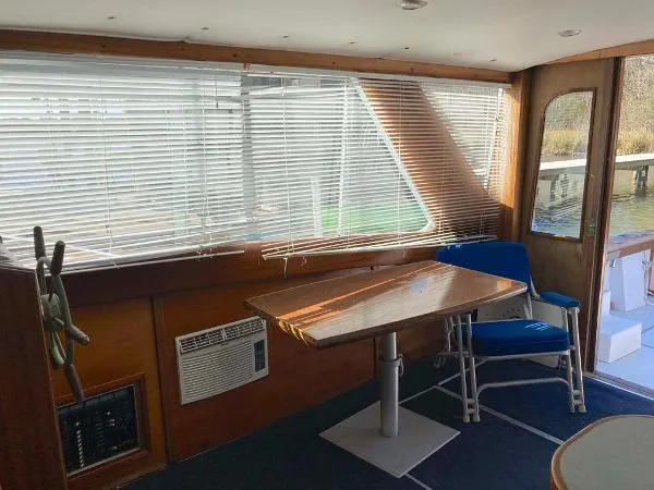 Slide: The Image of Chris-Craft Corinthian 1967 - 9