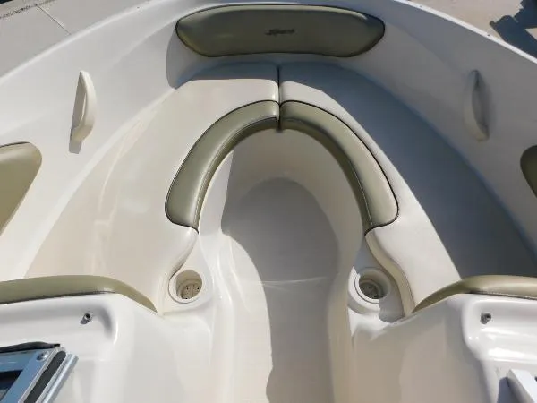 Slide: The Image of Sea Ray 200 Sport 2004 - 10
