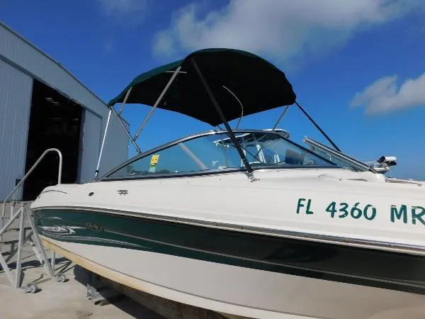 Slide: The Image of Sea Ray 200 Sport 2004 - 2