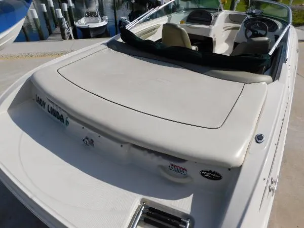 Slide: The Image of Sea Ray 200 Sport 2004 - 4