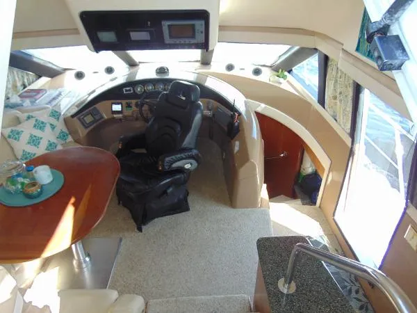 Slide: The Image of Carver Yachts 530 Voyager Pilothouse 1999 - 4