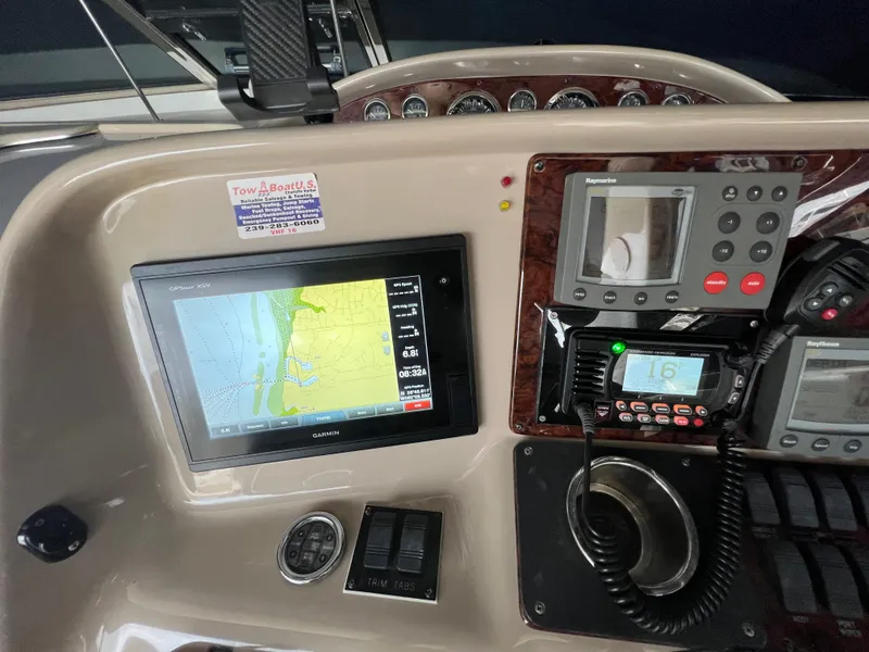 Slide: The Image of Navigation system on a 2001 Sea Ray 340 Amberjack boat. - 9