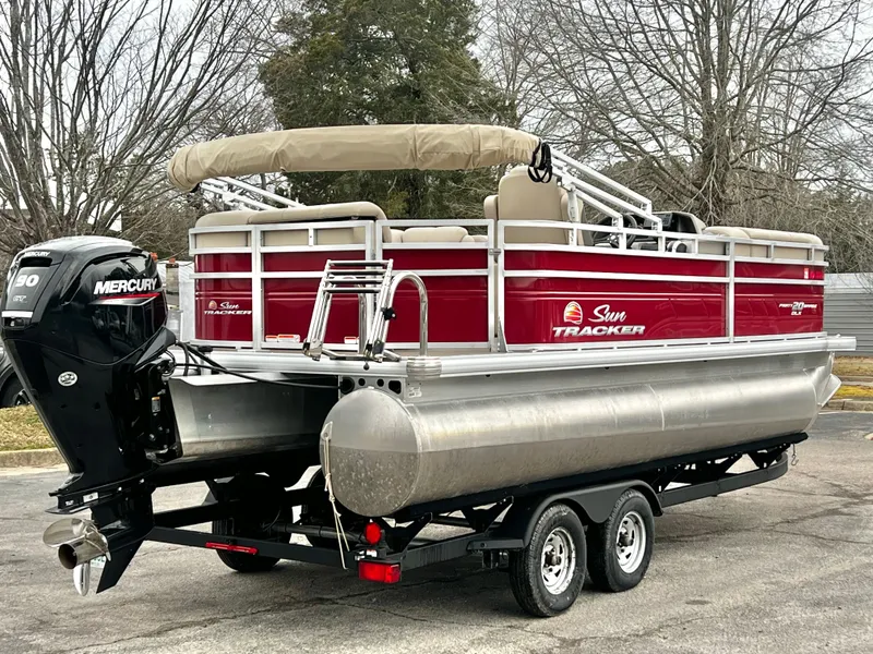 Slide: The Image of 2024 Sun Tracker 20' PARTY BARGE DLX pontoon boat with Mercury engine. - 5