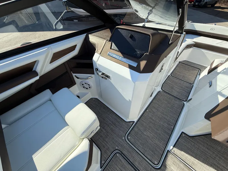 Slide: The Image of Cobalt R6 2026 - 1072