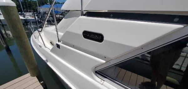 Slide: The Image of Silverton 392 Motor Yacht 2002 - 5