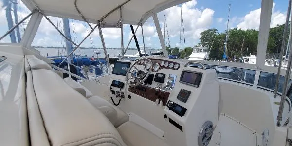 Slide: The Image of Silverton 392 Motor Yacht 2002 - 6
