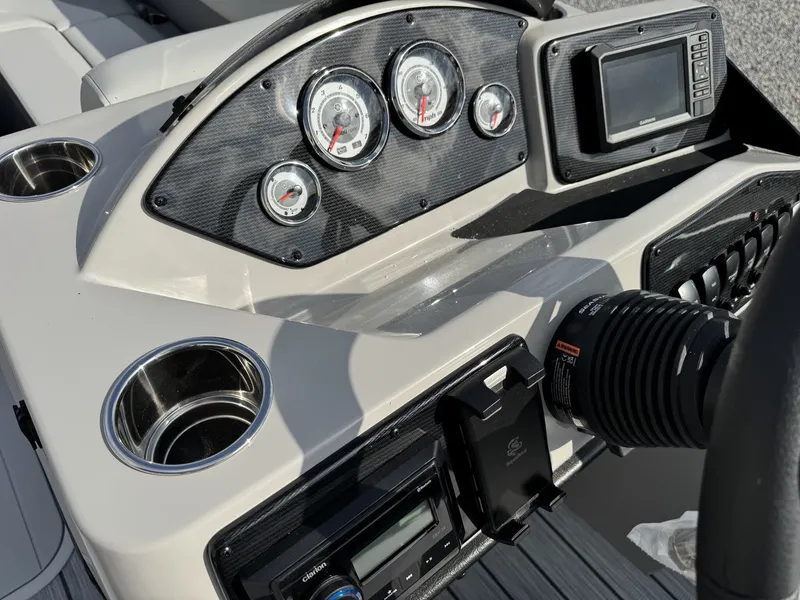 Slide: The Image of SunCatcher Select Series 322SL 2026 - 5