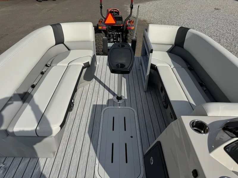 Slide: The Image of SunCatcher Select Series 322SL 2026 - 6