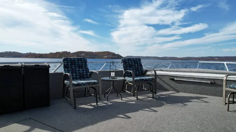 Slide: The Image of Fantasy Houseboat 19 X 88 2000 - 12