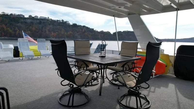 Slide: The Image of Fantasy Houseboat 19 X 88 2000 - 20