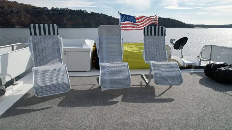 Slide: The Image of Fantasy Houseboat 19 X 88 2000 - 24