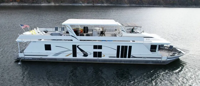 Slide: The Image of Fantasy Houseboat 19 X 88 2000 - 25