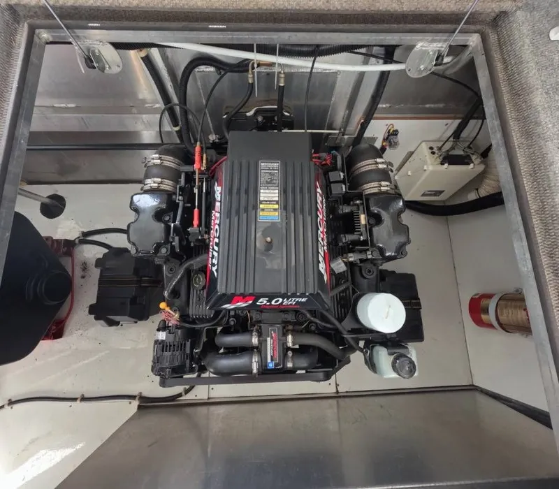 Slide: The Image of Fantasy Houseboat 19 X 88 2000 - 38