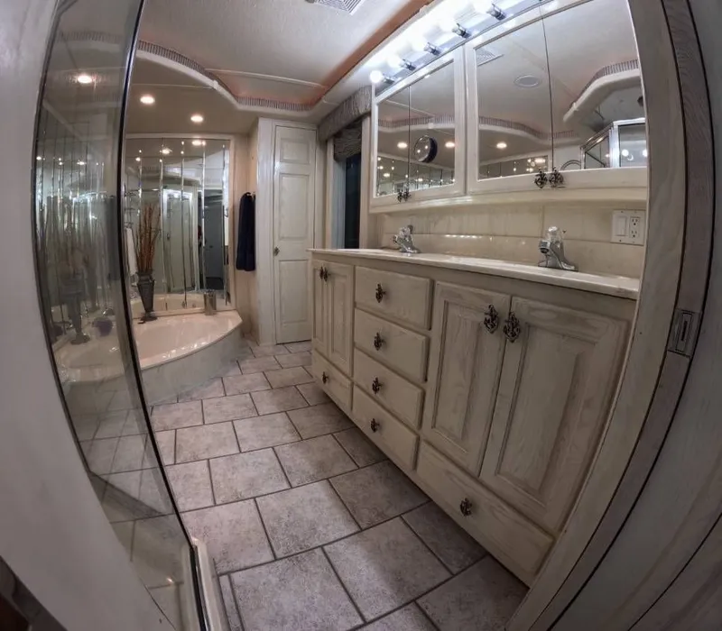 Slide: The Image of Fantasy Houseboat 19 X 88 2000 - 69