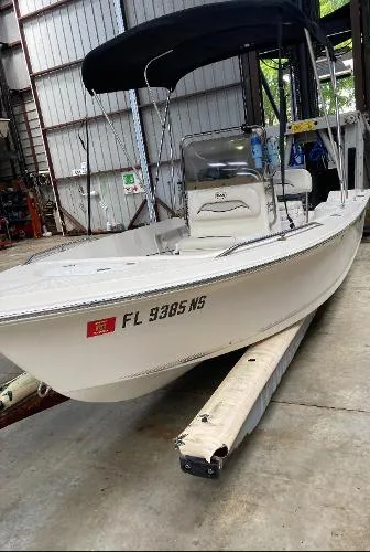 Slide: The Image of Key West 1720 Center Console 2008 - 2