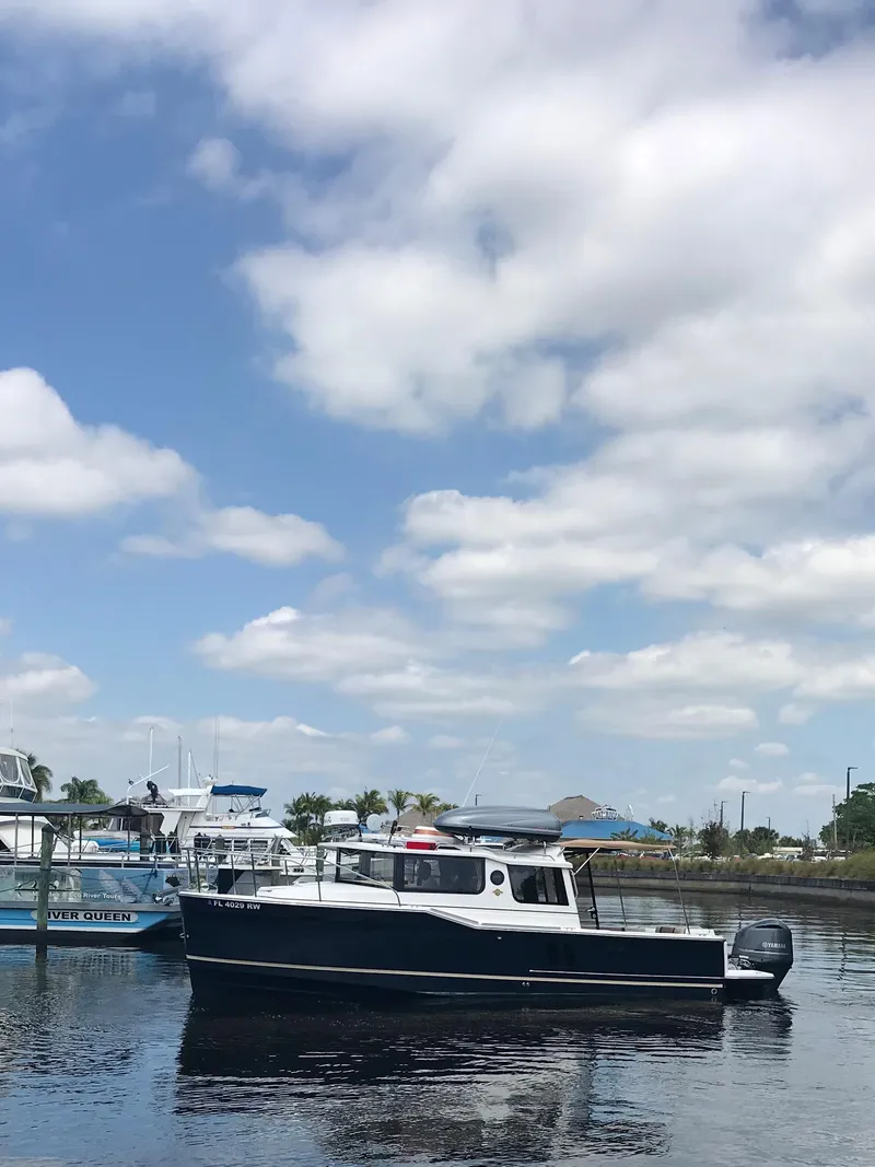 Slide: The Image of Ranger Tug R-27 2019 - 8
