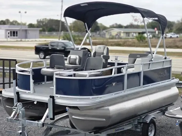 The Image of Sun Tracker Bass Buggy 16 2026 - 1