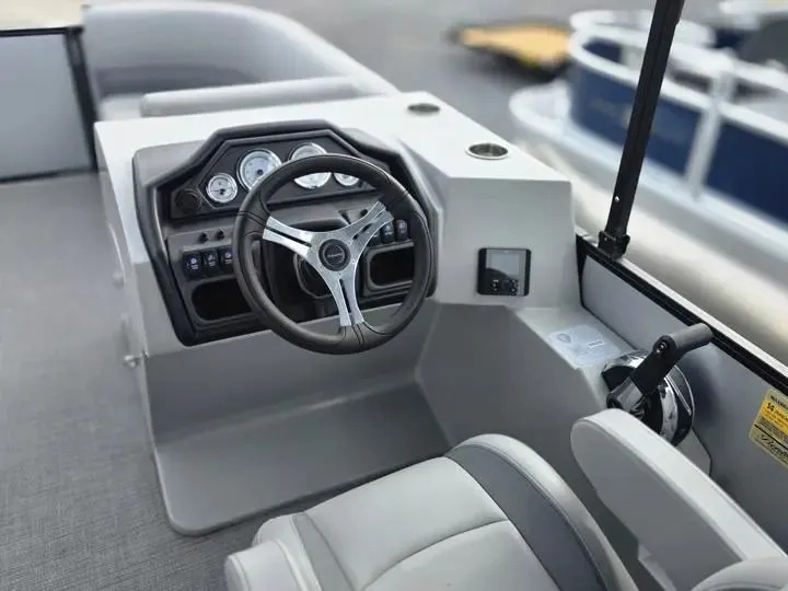 Slide: The Image of Sun Tracker Bass Buggy 16 2026 - 10