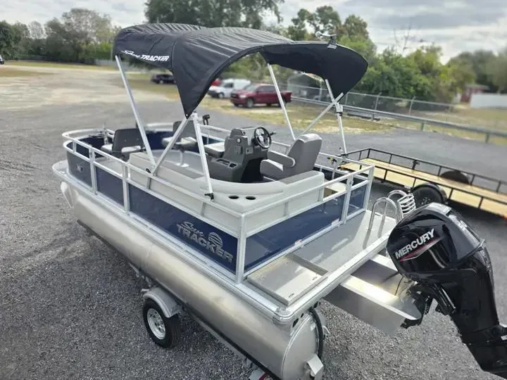 Slide: The Image of Sun Tracker Bass Buggy 16 2026 - 5