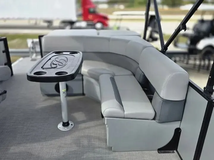 Slide: The Image of Sun Tracker Bass Buggy 16 2026 - 6