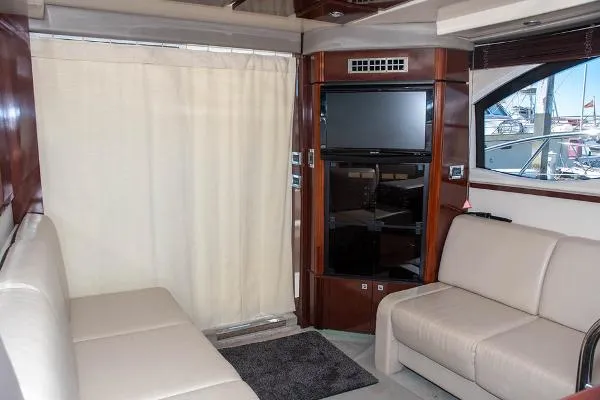 Slide: The Image of Sea Ray 390 Sedan Bridge 2010 - 3