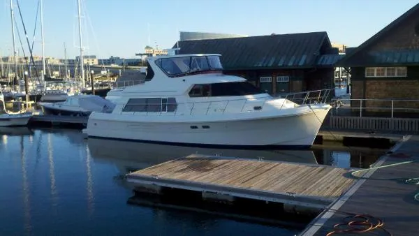 Slide: The Image of Hampton 558 Pilothouse 2004 - 0