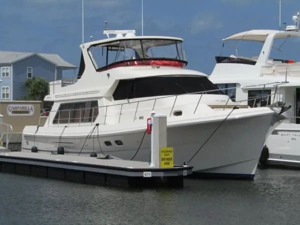 Slide: The Image of Hampton 558 Pilothouse 2004 - 4