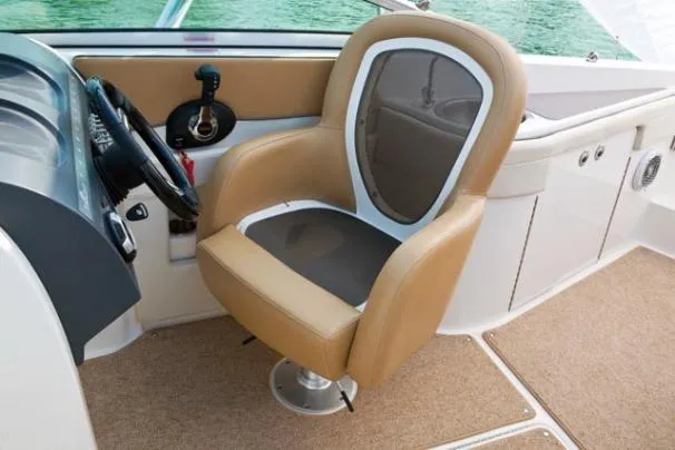 Slide: The Image of Sea Ray 260 Sundeck 2011 - 3