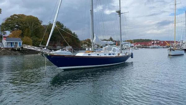 Slide: The Image of Hinckley Yachts Bermuda 40 MK III Yawl 1982 - 2