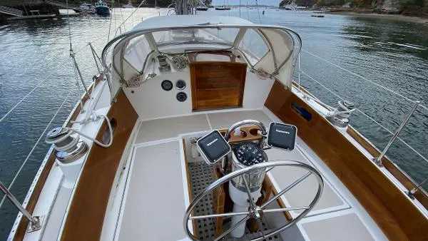 Slide: The Image of Hinckley Yachts Bermuda 40 MK III Yawl 1982 - 7