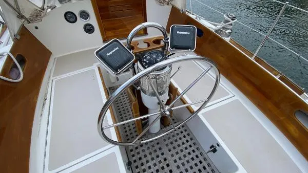Slide: The Image of Hinckley Yachts Bermuda 40 MK III Yawl 1982 - 9