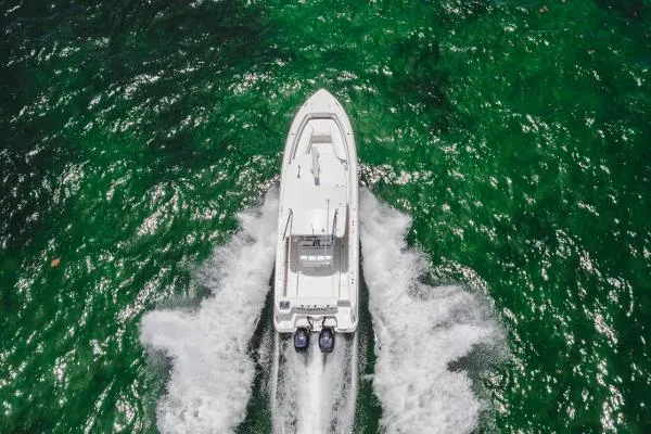 Slide: The Image of Boston Whaler 320 Outrage 2014 - 4