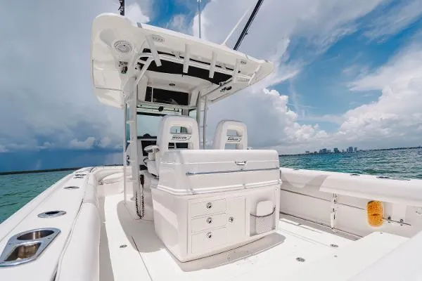 Slide: The Image of Boston Whaler 320 Outrage 2014 - 6