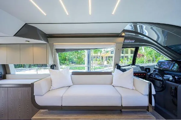 Slide: The Image of Ferretti 550 2021 - 10