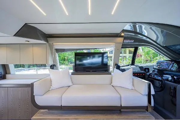 Slide: The Image of Ferretti 550 2021 - 11