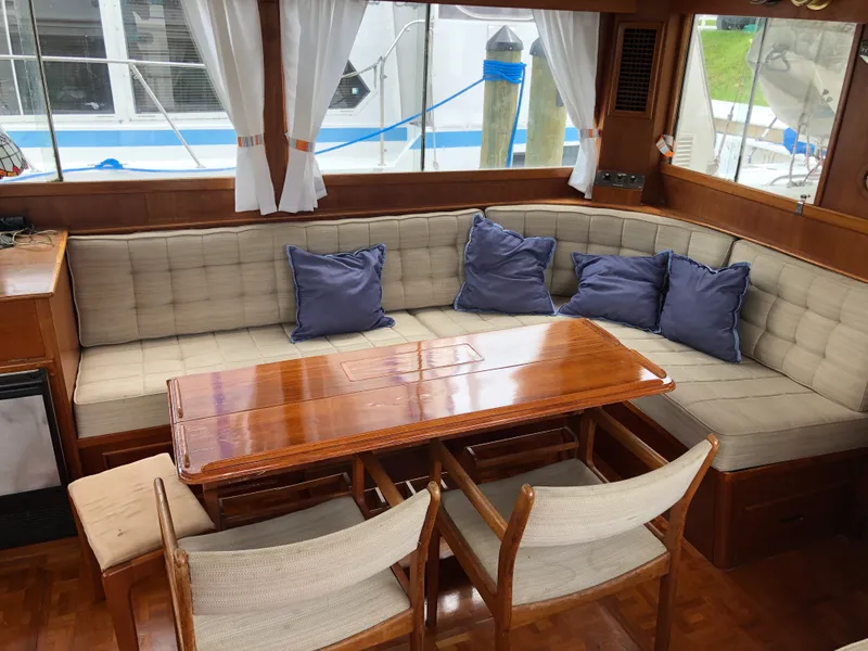 Slide: The Image of Grand Banks 42 Double Cabin 1986 - 4