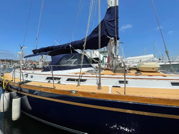 Slide: The Image of Gulfstar Sloop 1981 - 1