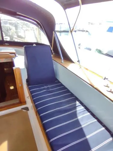 Slide: The Image of Gulfstar Sloop 1981 - 10