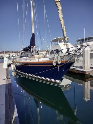 Slide: The Image of Gulfstar Sloop 1981 - 3