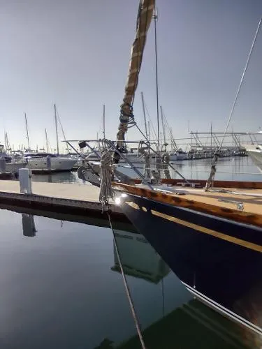Slide: The Image of Gulfstar Sloop 1981 - 5
