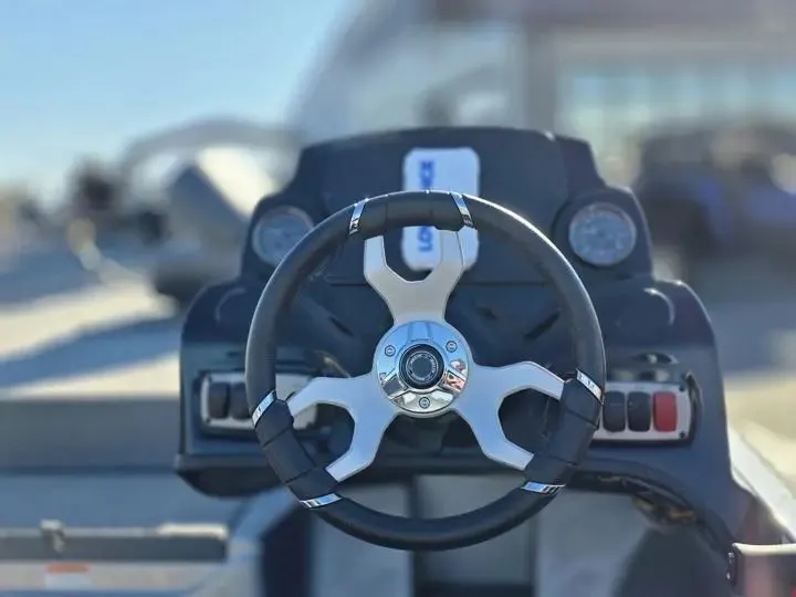Slide: The Image of Steering wheel of Nitro Z17 boat, model year 2026. - 19