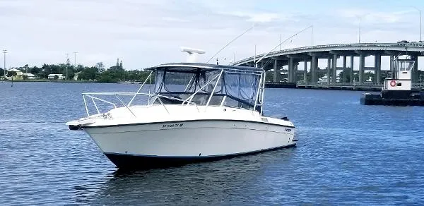 Slide: The Image of Contender 35 Side Console Express 2001 - 0
